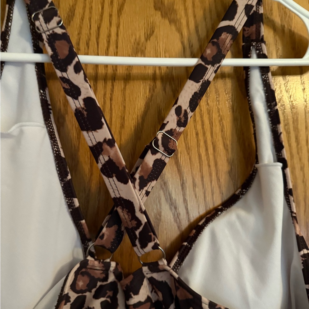 Leopard Print plus size 18w One Piece Swimsuit criss cross back adjustable nwot - Picture 9 of 12